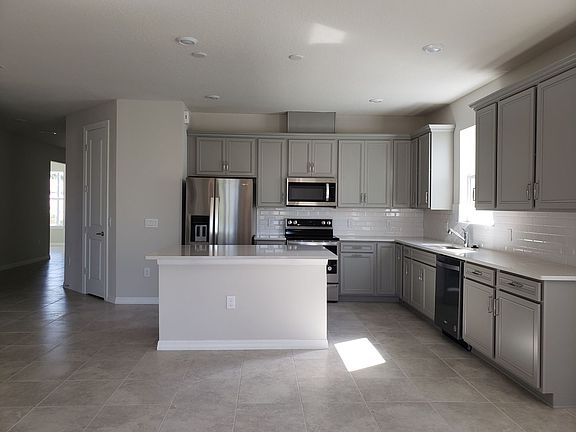 3rd image of 17244 Cagan Crossings Blvd