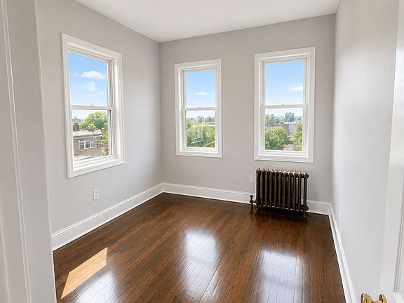 5th image of 206-210 2nd Ave #36