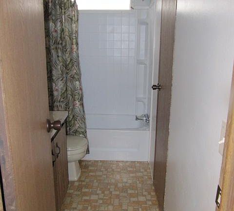 2nd image of 3004 Northlake Way NW