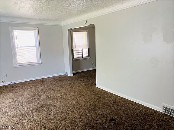 3rd image of 10417 Avon Ave