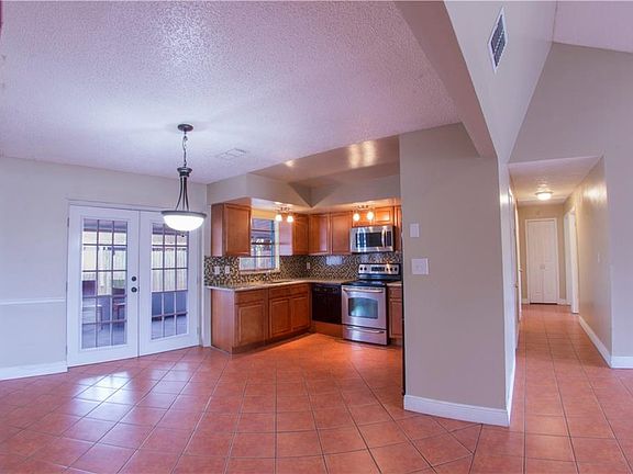 4th image of 106 Hollyhock Cir
