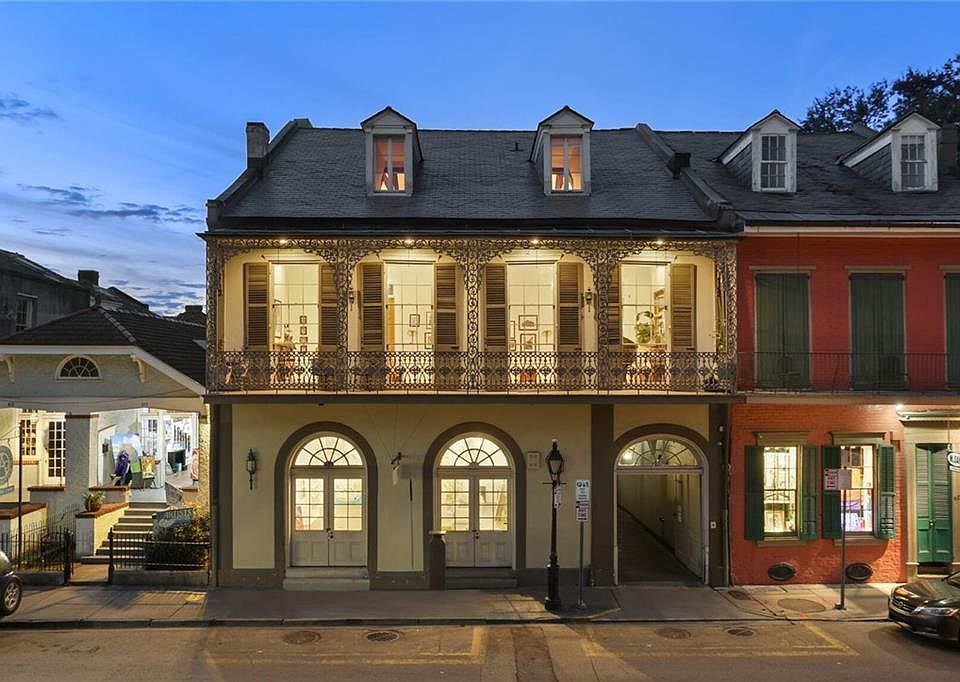 1st image of 821 Royal St APT 6