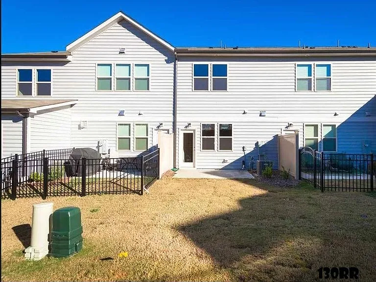 130 Rubrum Dr — Photo 23
