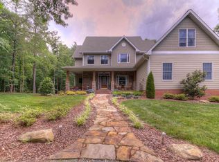 1965 Clear Brooks Dr, Signal Mountain, TN 37377