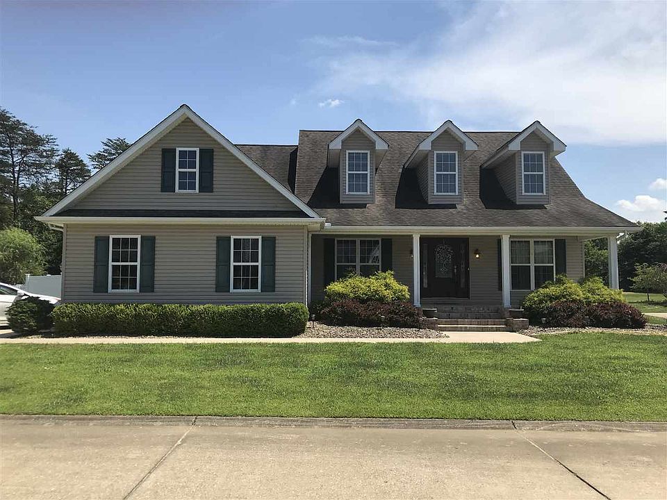 1st image of 128 Applewood Dr