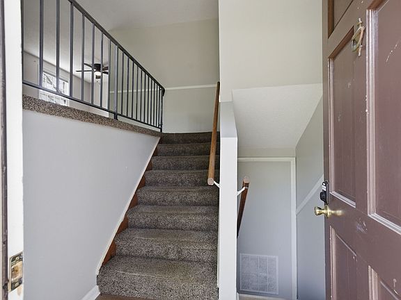 4th image of 1286 Slayden Cir