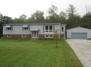 9207 Heibel Rd, Erie, PA 16510