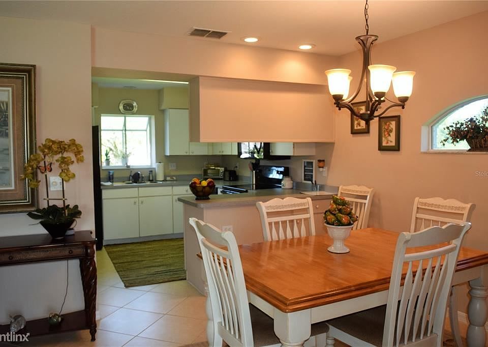 1st image of 10517R Moshie Ln