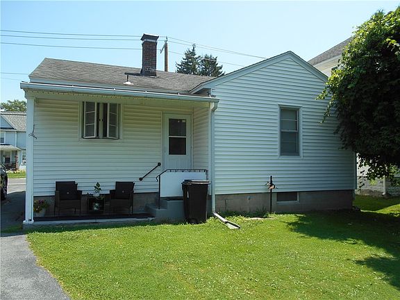 2nd image of 131 Dunning Ave