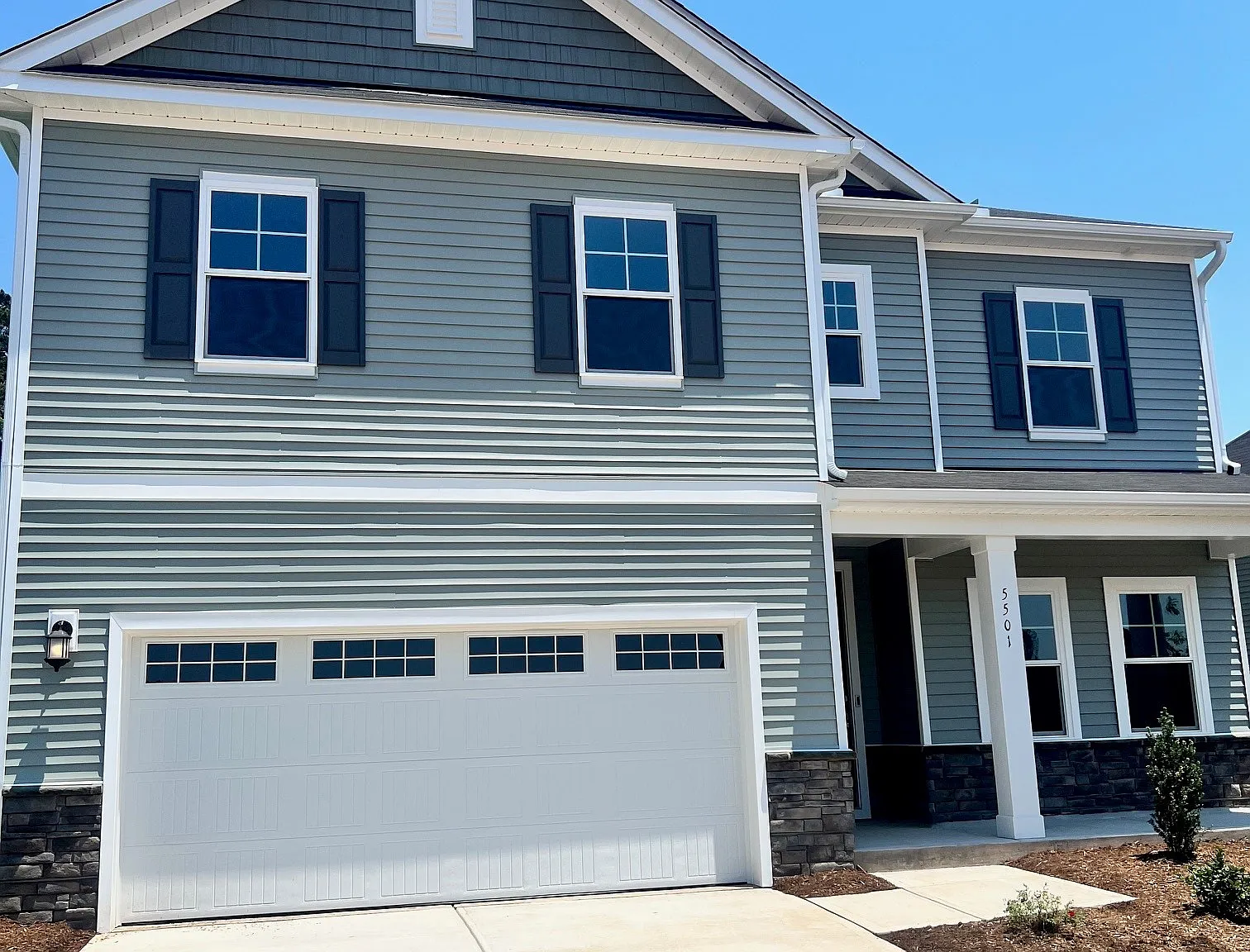 5 bed, 2619 sqft, $2,850 — Photo 1
