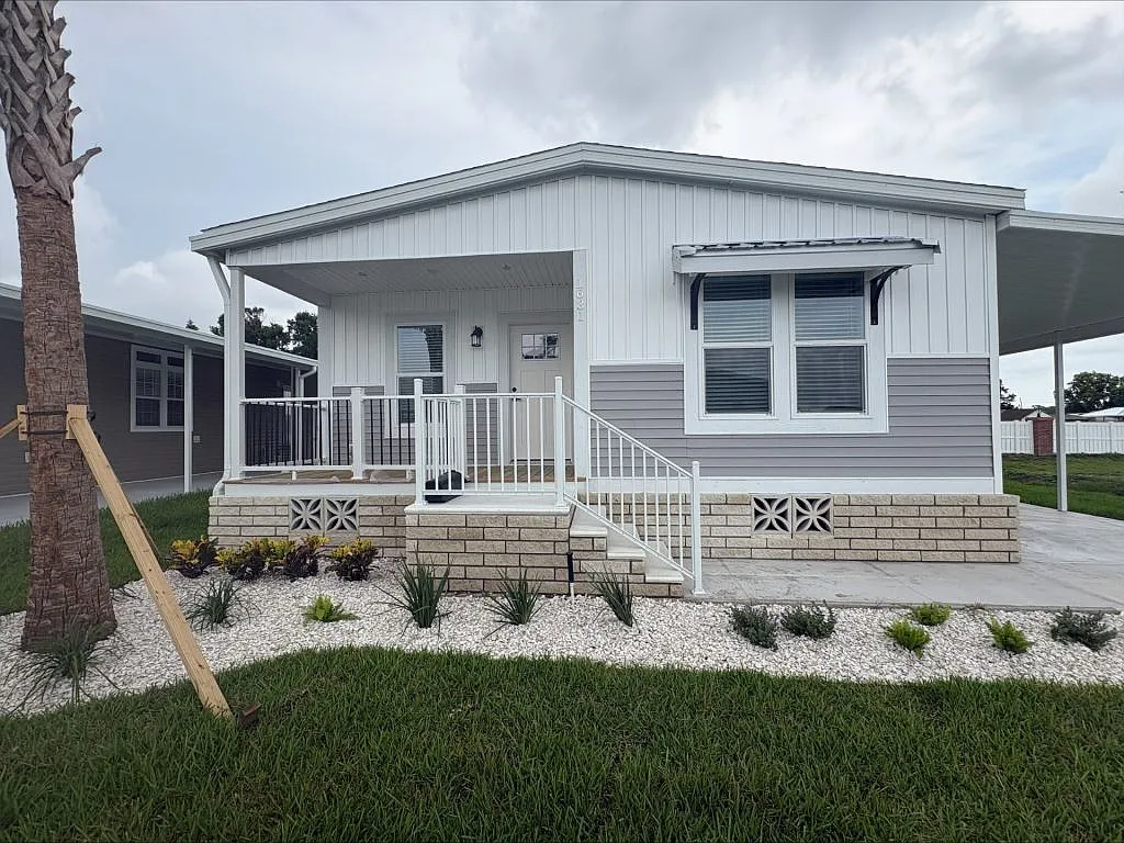 3 bed, 2.0 bath, 1560 sqft, $1,499 — Photo 2