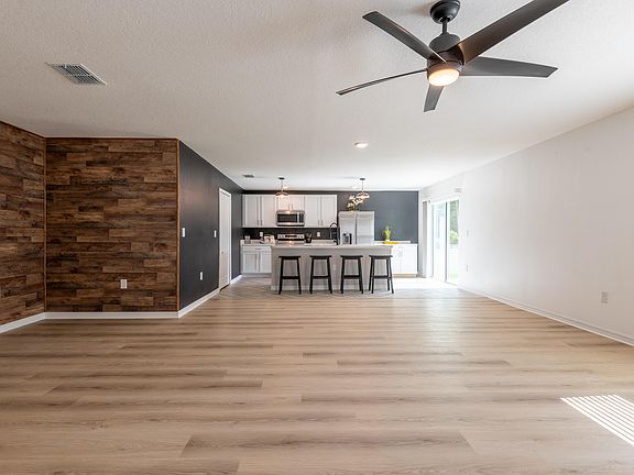 3rd image of 2751 Flintstone Ave SE