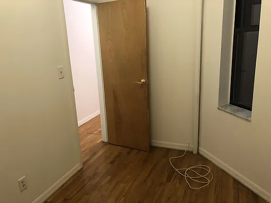 Rented by GreenVill Real Estate LLC | media 26