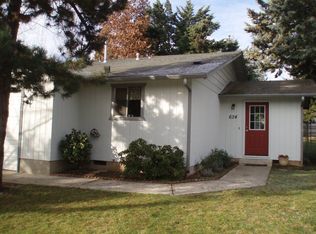 624 Sterling St, Jacksonville, OR 97530