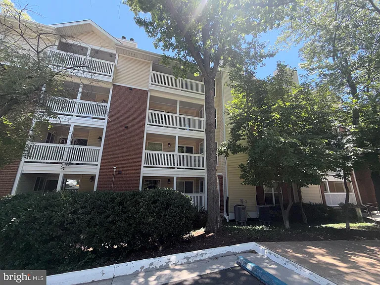 1504 Lincoln Way #123 — Photo 22