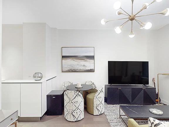 3rd image of 25 Broad St APT 12R