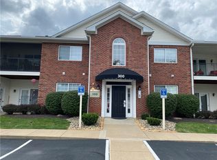 300 Hidden Ridge Ct APT 204, South Park, PA 15129