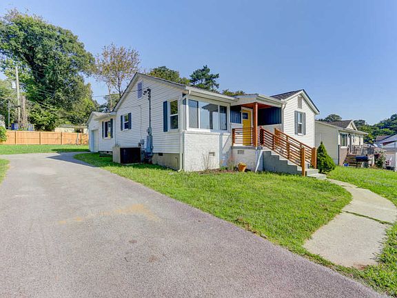 2nd image of 2943 Cecil Ave