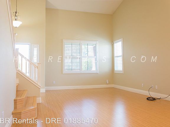 4th image of 622 Tulare Ct
