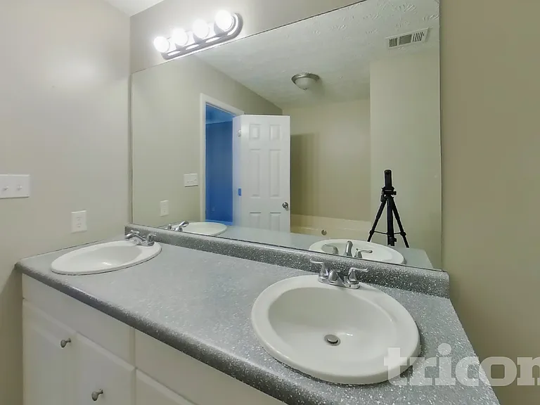 355 Mary Alice Dr — Photo 9