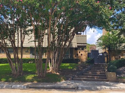 7700 Meadow Park Dr #116, Dallas, TX, 75230