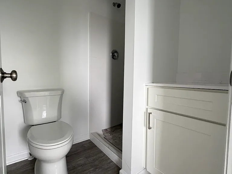 121 Westover Dr — Photo 19