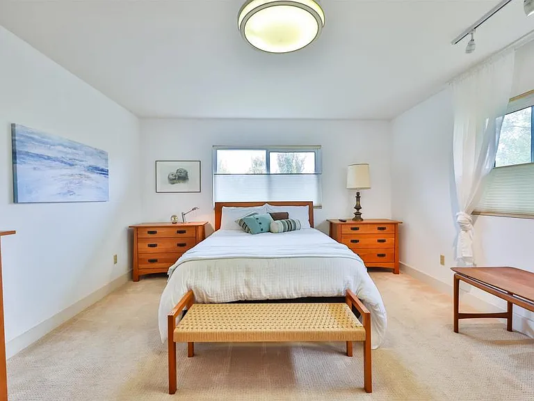 1524 Ynez Pl — Photo 24
