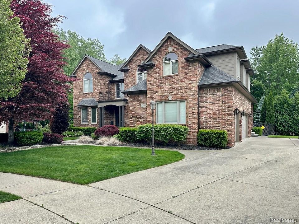 1st image of 52006 Finch Ct