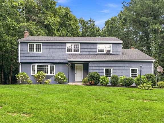 5th image of 39 Berkshire Way