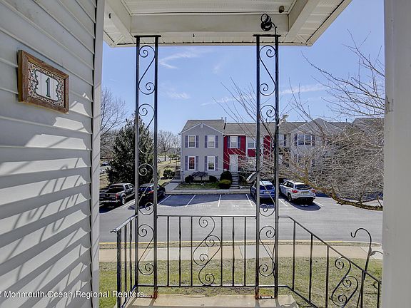 2nd image of 1 Byrnes Ln W