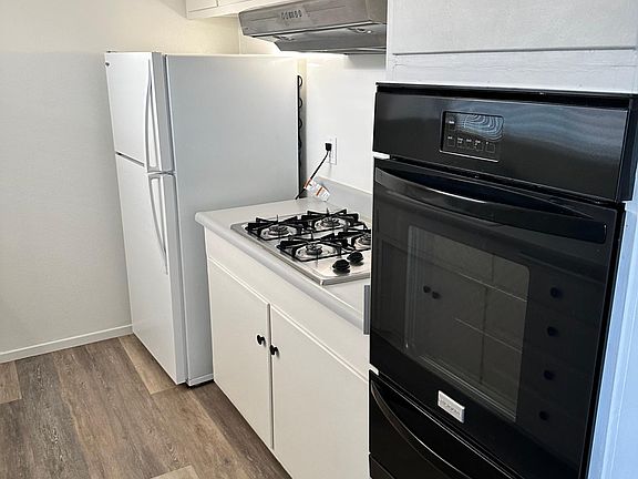 3rd image of 6032 Woodland St #6032