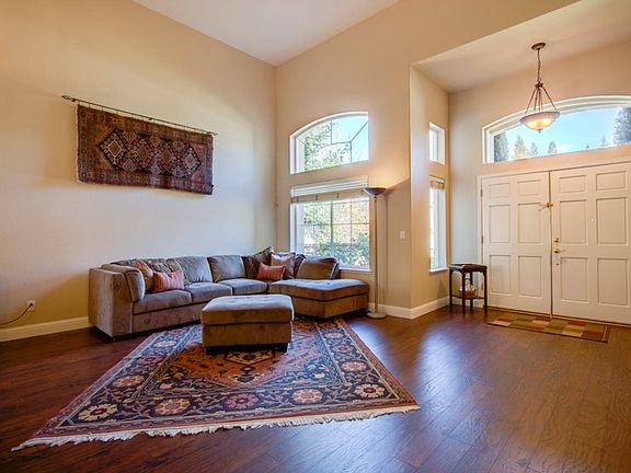 4th image of 206 Luna Cir