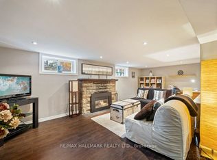 4 Four Oaks Gate #3, Toronto, ON M4J 2X2