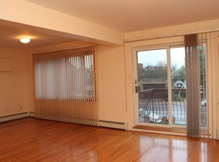 5761 74th St, Middle Village, NY 11379
