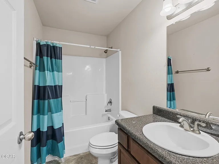 2044 Mississippi Ave — Photo 25