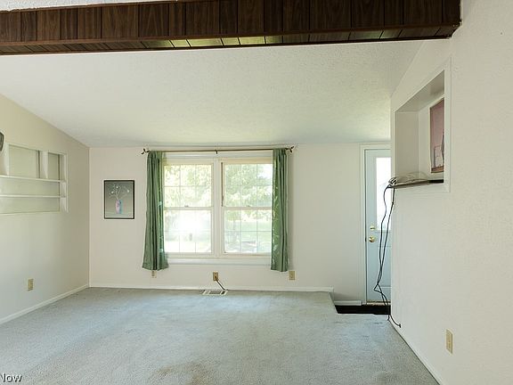 2nd image of 31608 Orchard Dr