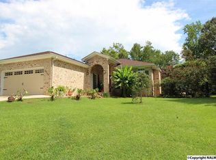 2615 Pinedale Dr, Southside, AL 35907