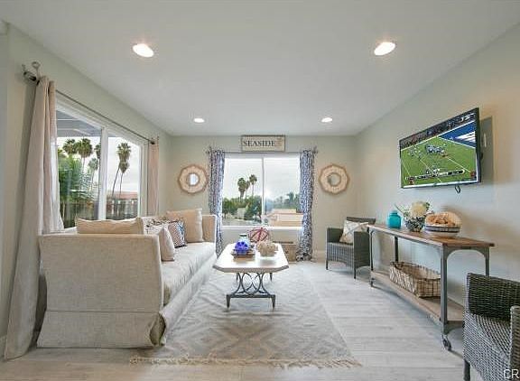 2nd image of 706 Calle Casita