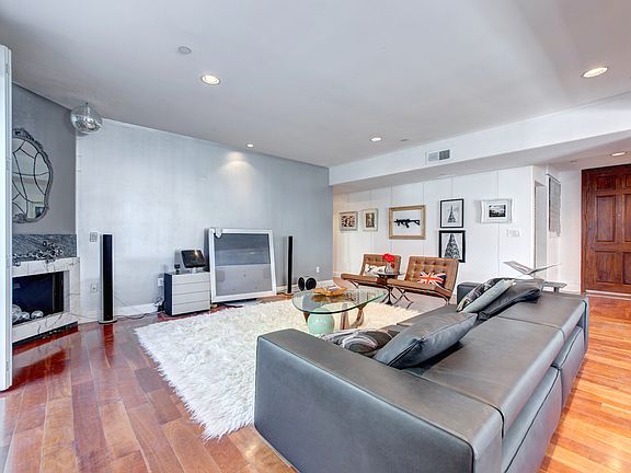 4th image of 8609 W West Knoll Dr APT A