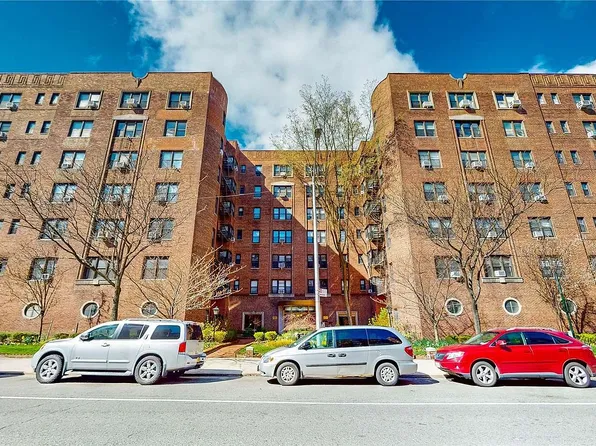 69-10 Yellowstone Blvd APT 303, Forest Hills, NY 11375