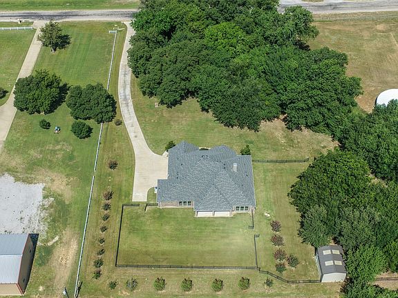 4th image of 181 Fairview Ct