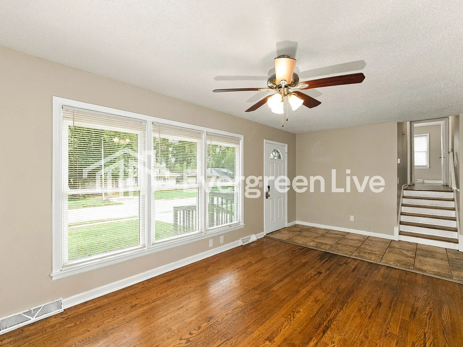 3 bed, 2.0 bath, 1236 sqft, $1,495 — Photo 4
