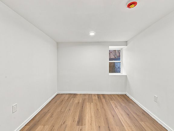 3rd image of 3247 N 15th St Floor 2