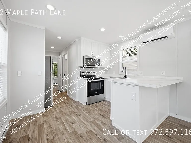 92 Maple Path Ln — Photo 8