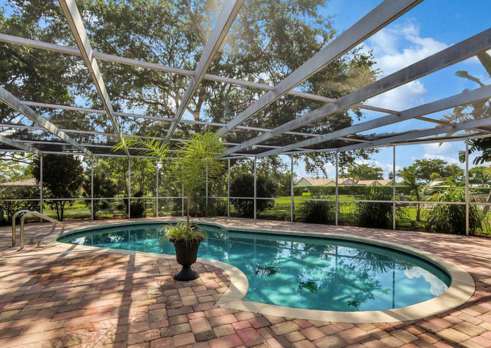 2nd image of 10039 Ramblewood Dr