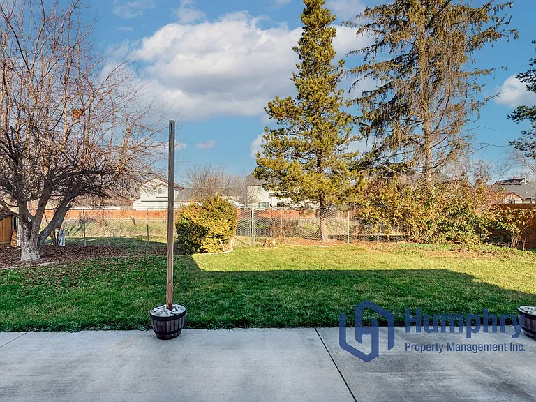 256 W Woodbury Dr — Photo 26