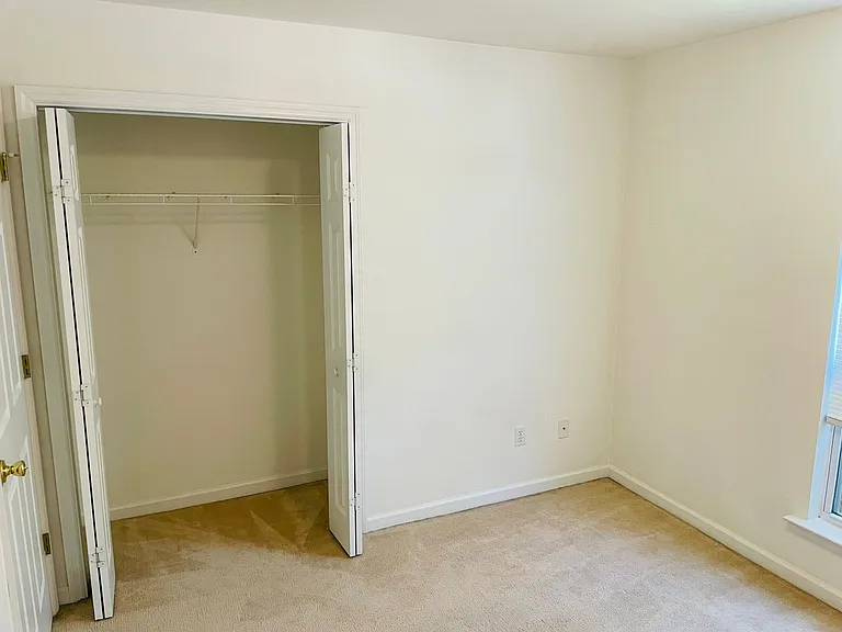 2031 Sunny Dale Dr — Photo 30