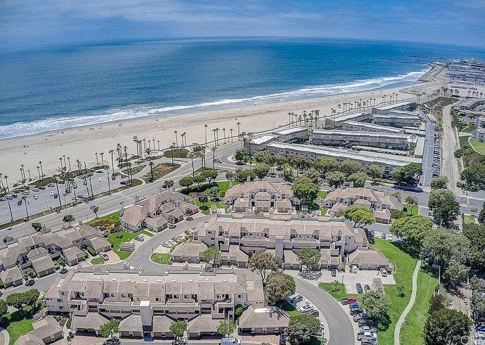 1st image of 518 Island View Cir