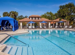 2121 Laguna Way, Naples, FL 34109