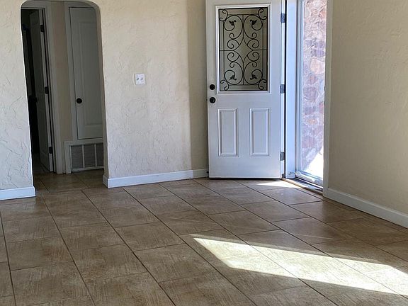5th image of 3801 Tularosa Ave